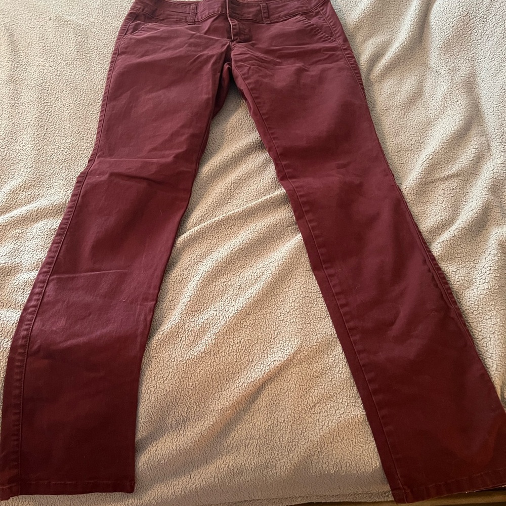 Women's Burgundy Jeans